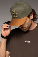 Gorra Unisex Bordada Color Verde y Ocre
