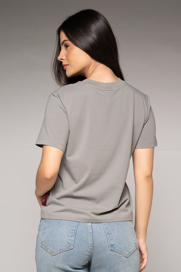 Camiseta Femenina Bordada Color Gris