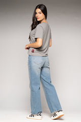Camiseta Femenina Bordada Color Gris