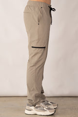 Jogger Masculino De Cierres Color Taupé